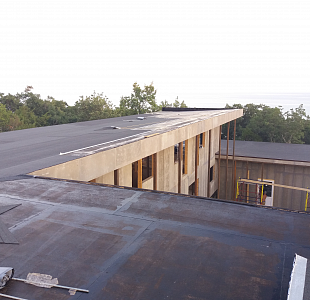 Крыша будущей гостиницы из СИП панелей от компании ВИРМАК